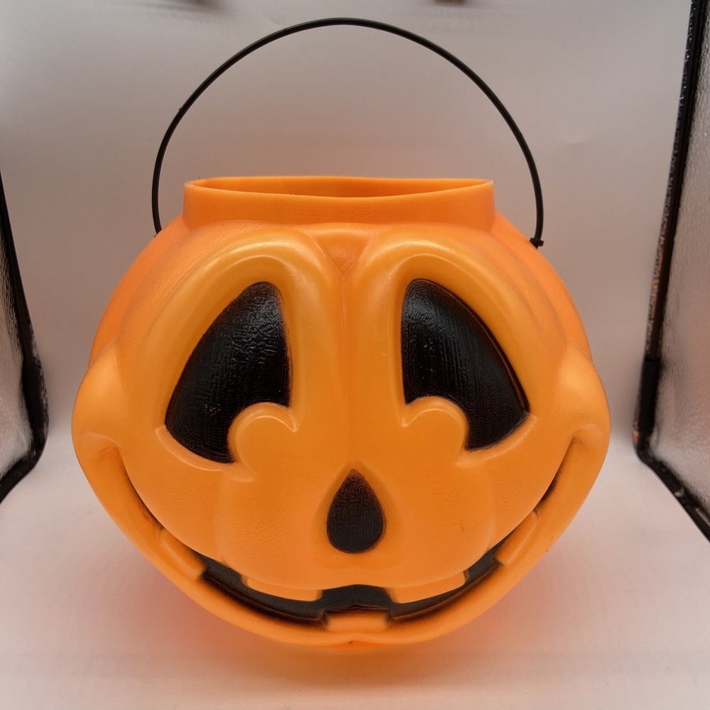 Vintage General Foam Plastics Halloween Pumpkin Blow Mold Pail Orange Bucket 7in